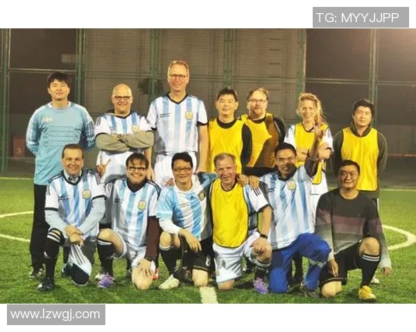 足球比赛中参与人数的探讨与团队合作的重要性分析