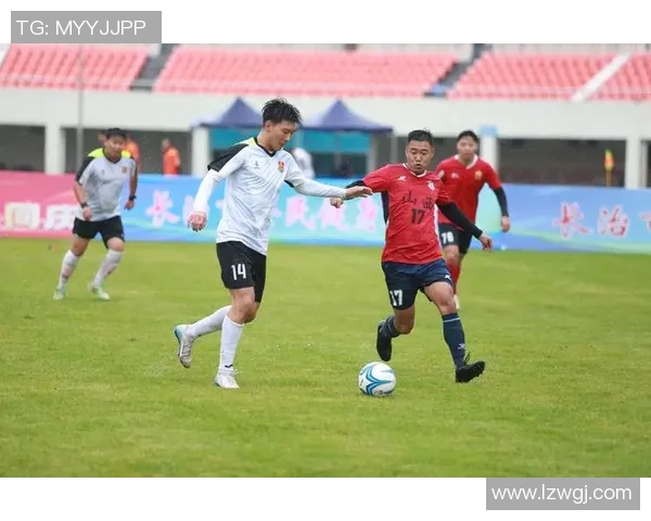 济南足球比赛精彩纷呈球迷热情高涨共庆体育盛事